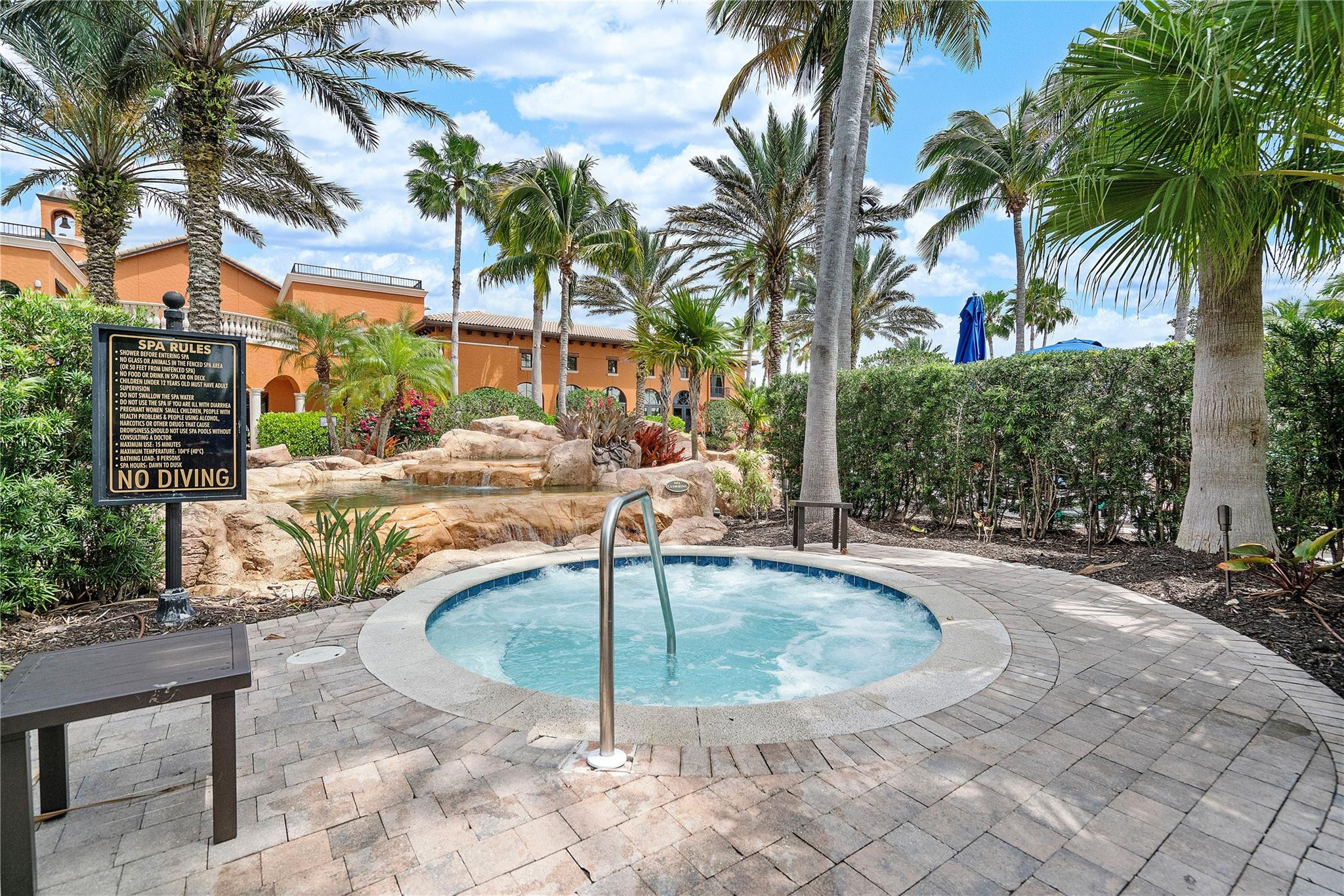 11711 Izarra Way 6111