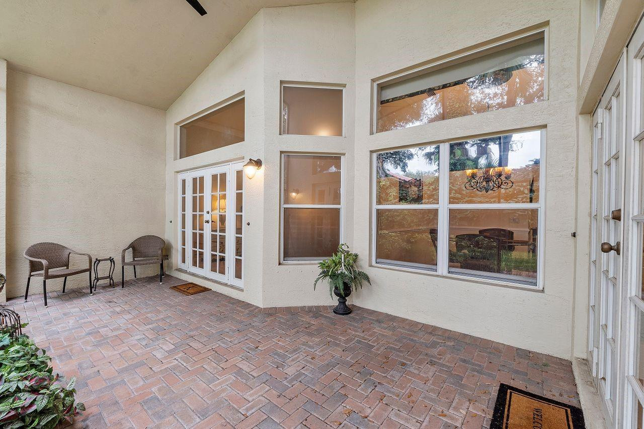 6828 Belmont Shore Drive