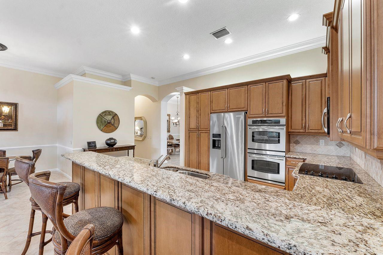 6828 Belmont Shore Drive