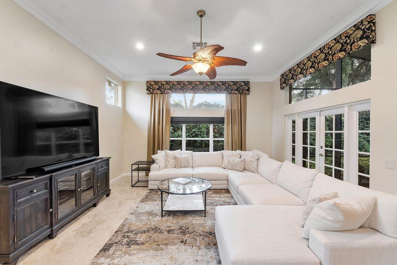 6828 Belmont Shore Drive