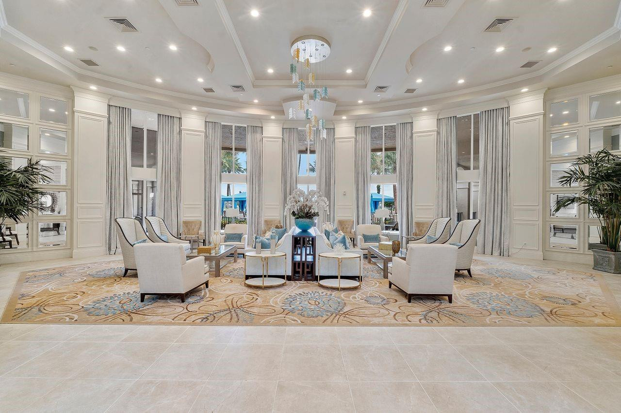 6828 Belmont Shore Drive