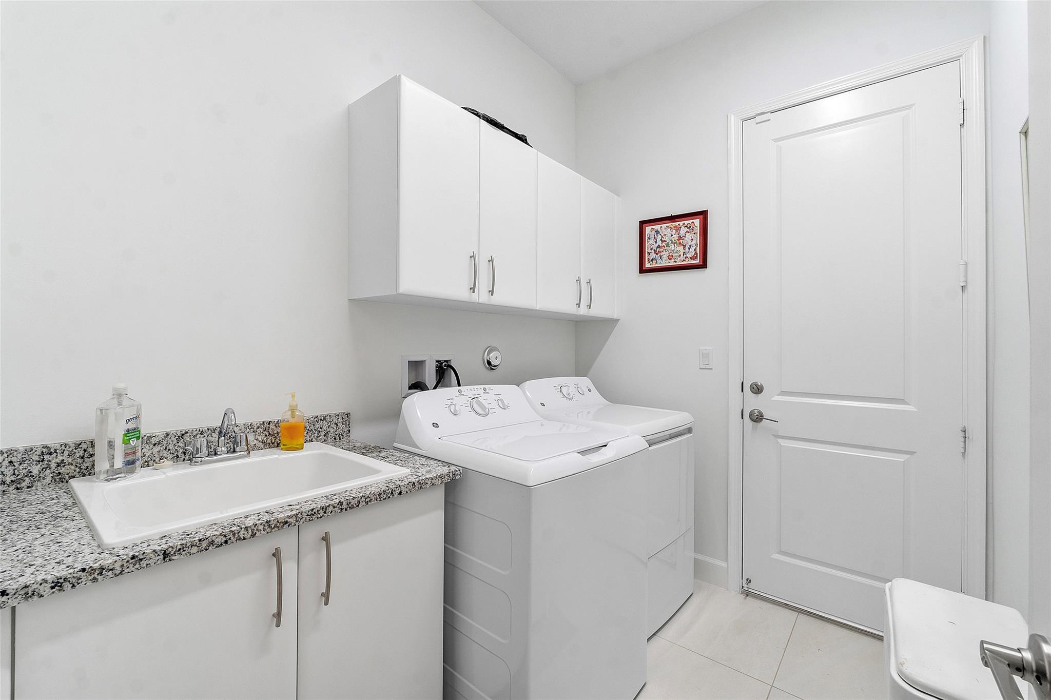 9422 Mountain Pine Grove