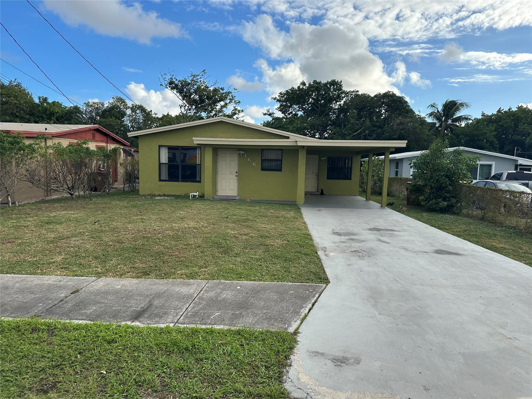 166 SW 5th Street