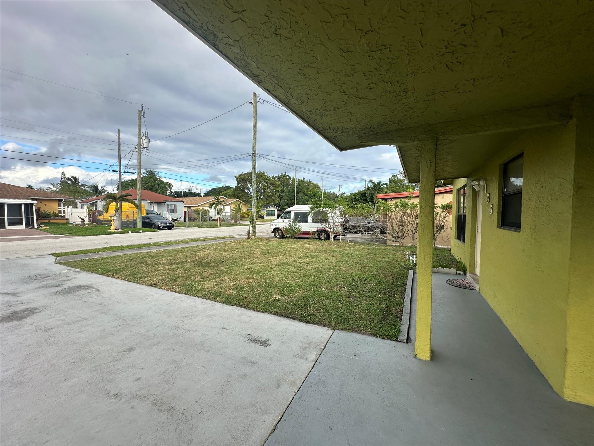 166 SW 5th Street