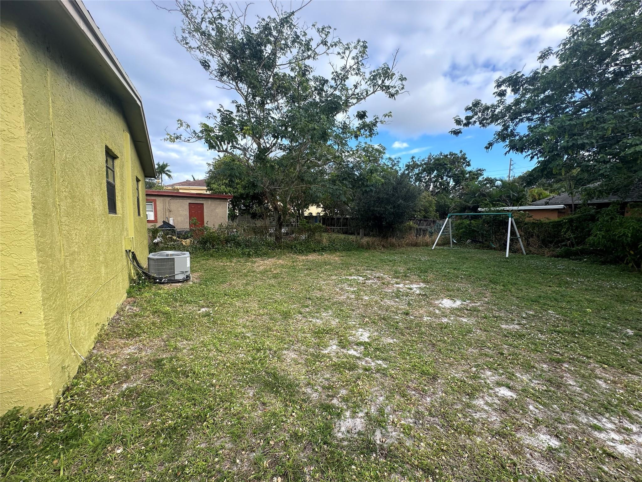 166 SW 5th Street