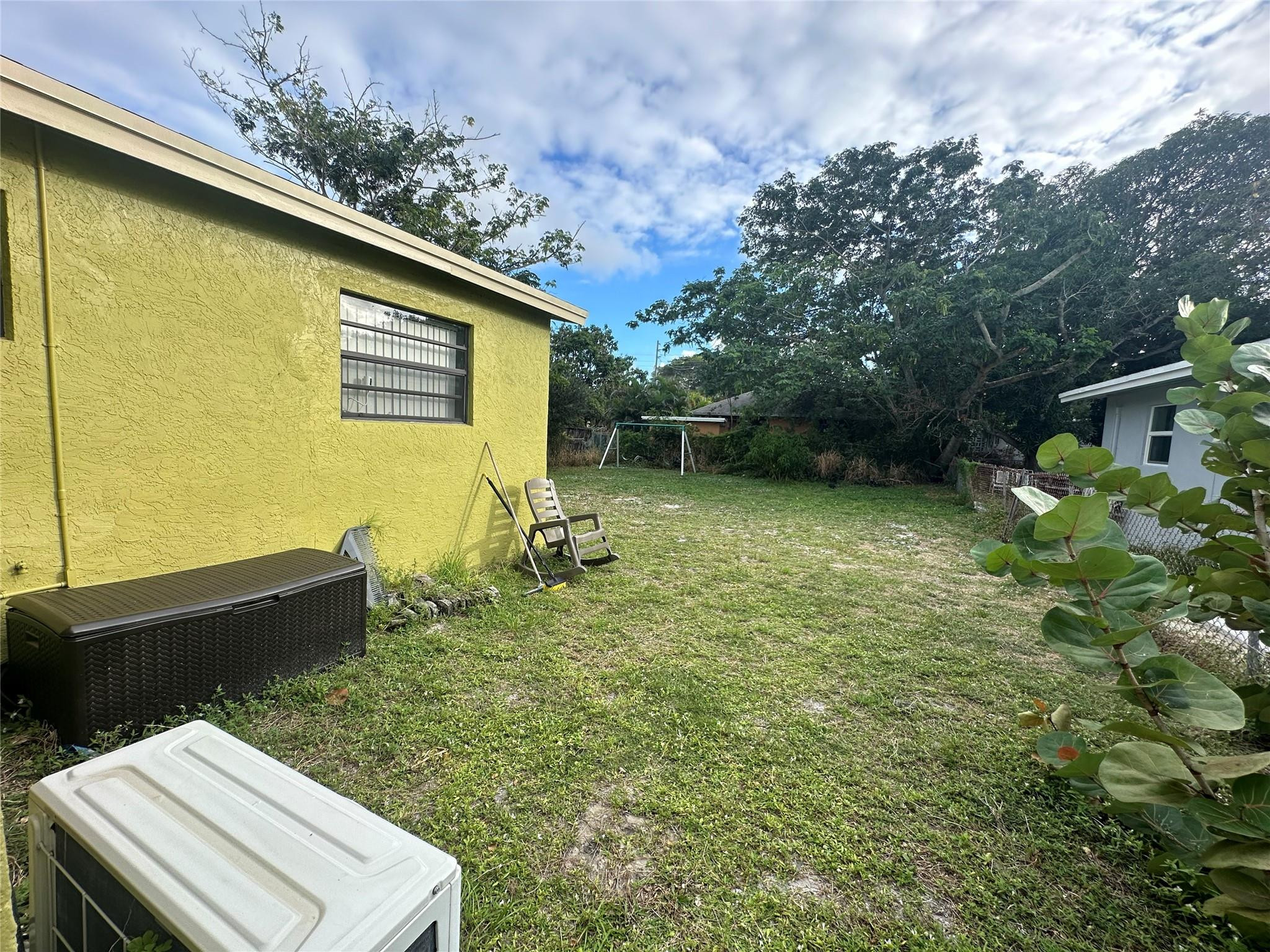 166 SW 5th Street