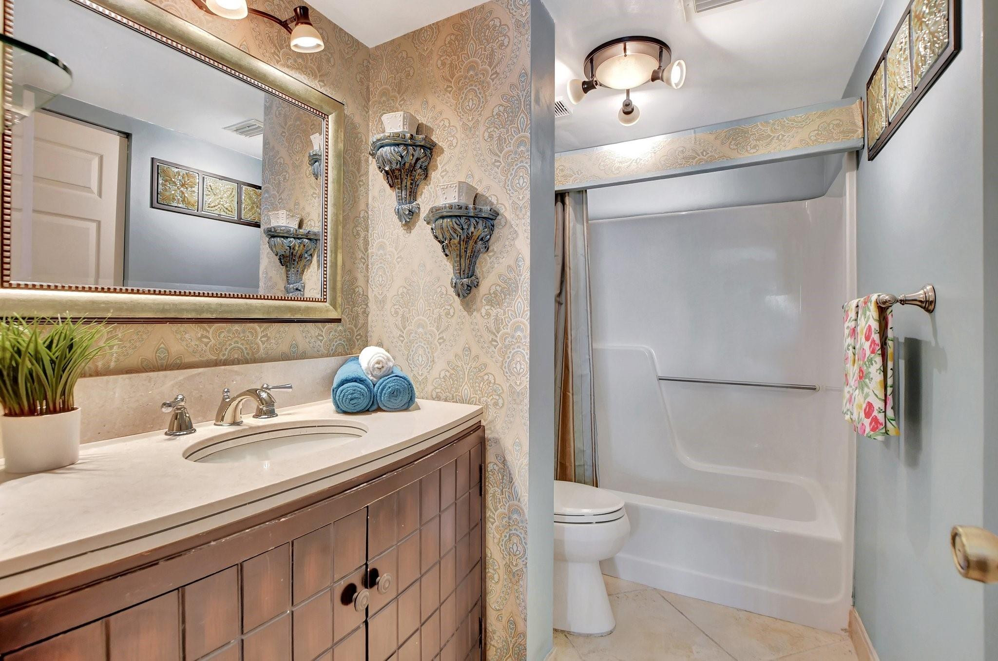21905 Lake Forest Circle Unit 102