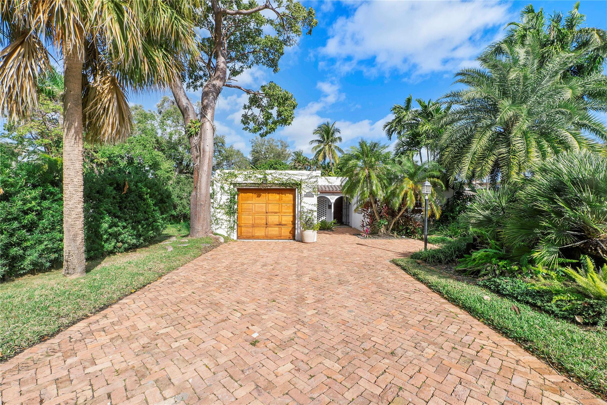1615 SE 4th Street