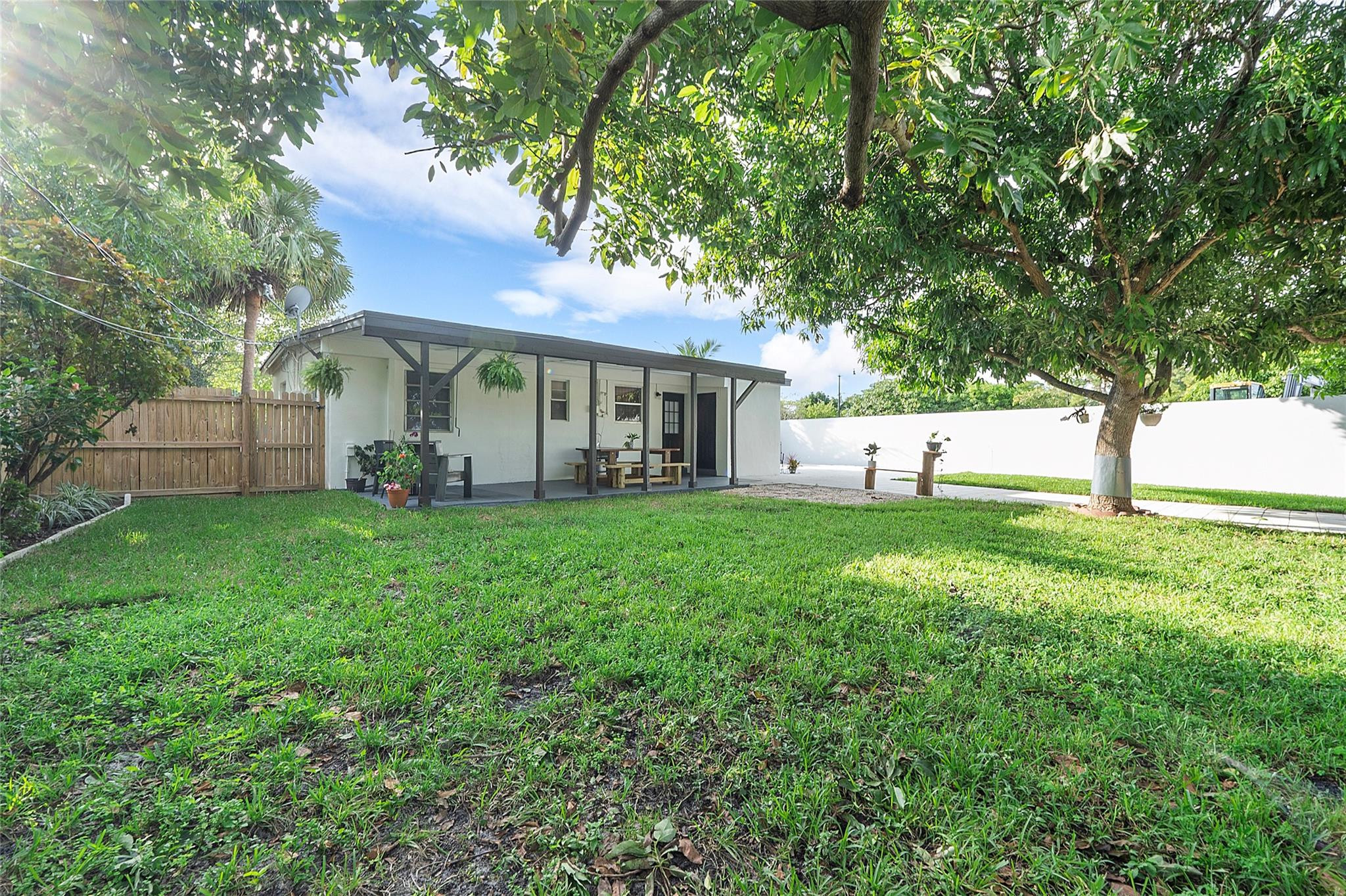 5214 NE 20th Terrace