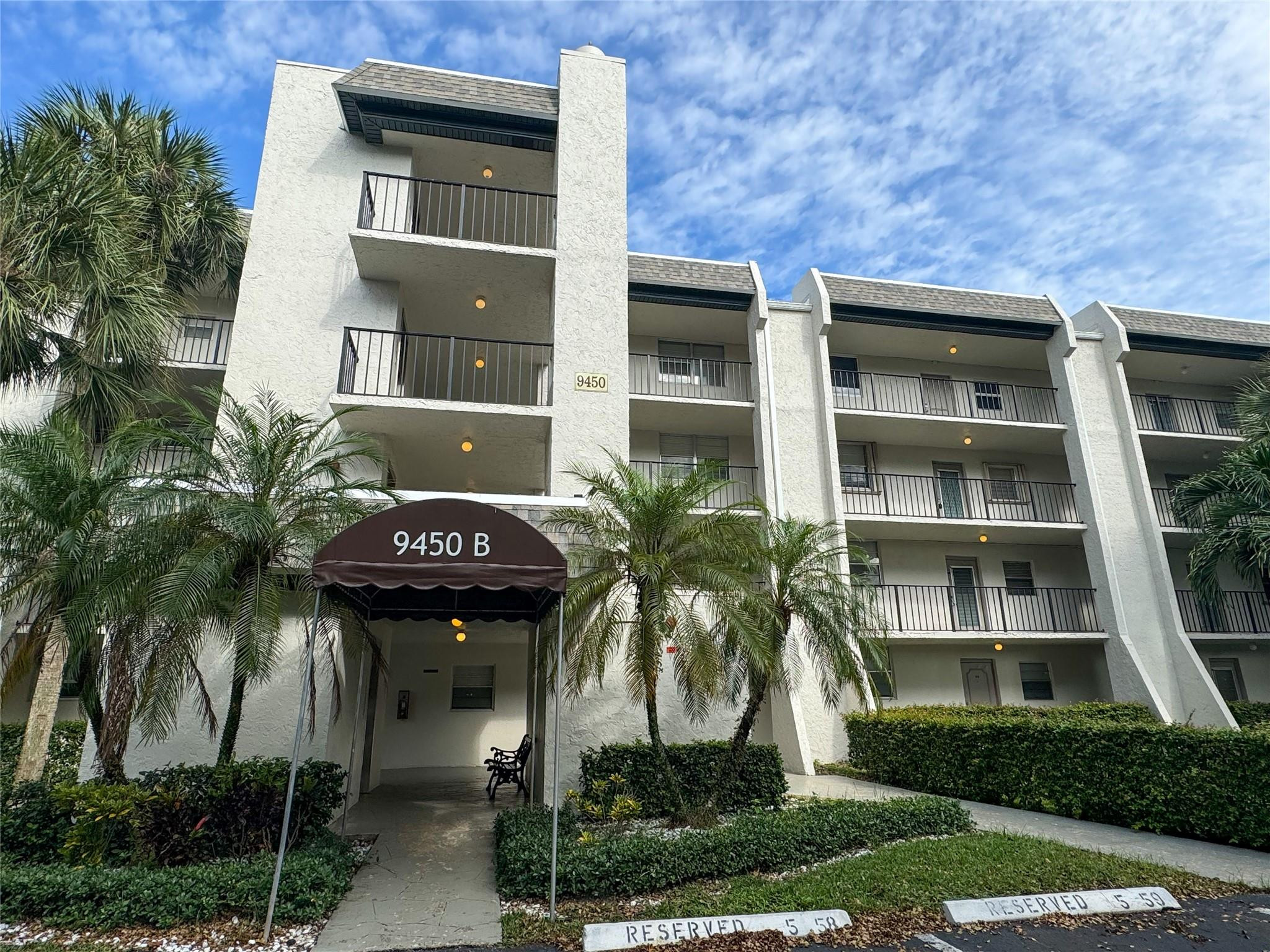 9450 Poinciana Place 311