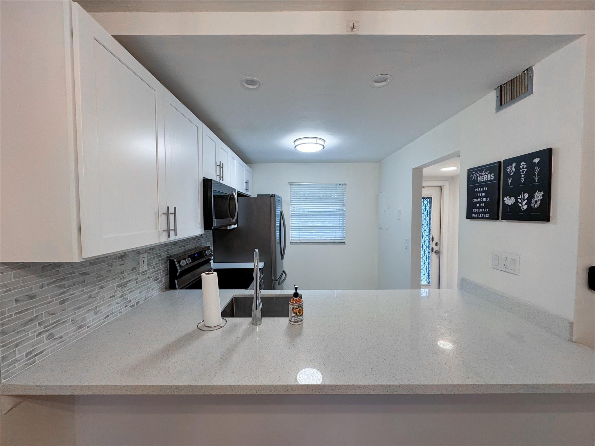 9450 Poinciana Place 311