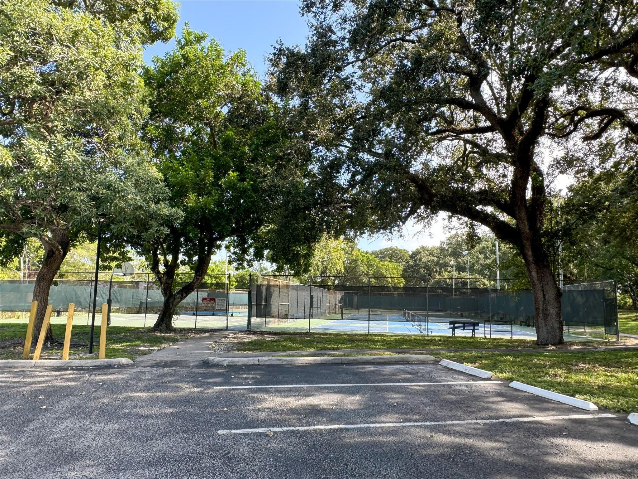 9450 Poinciana Place 311