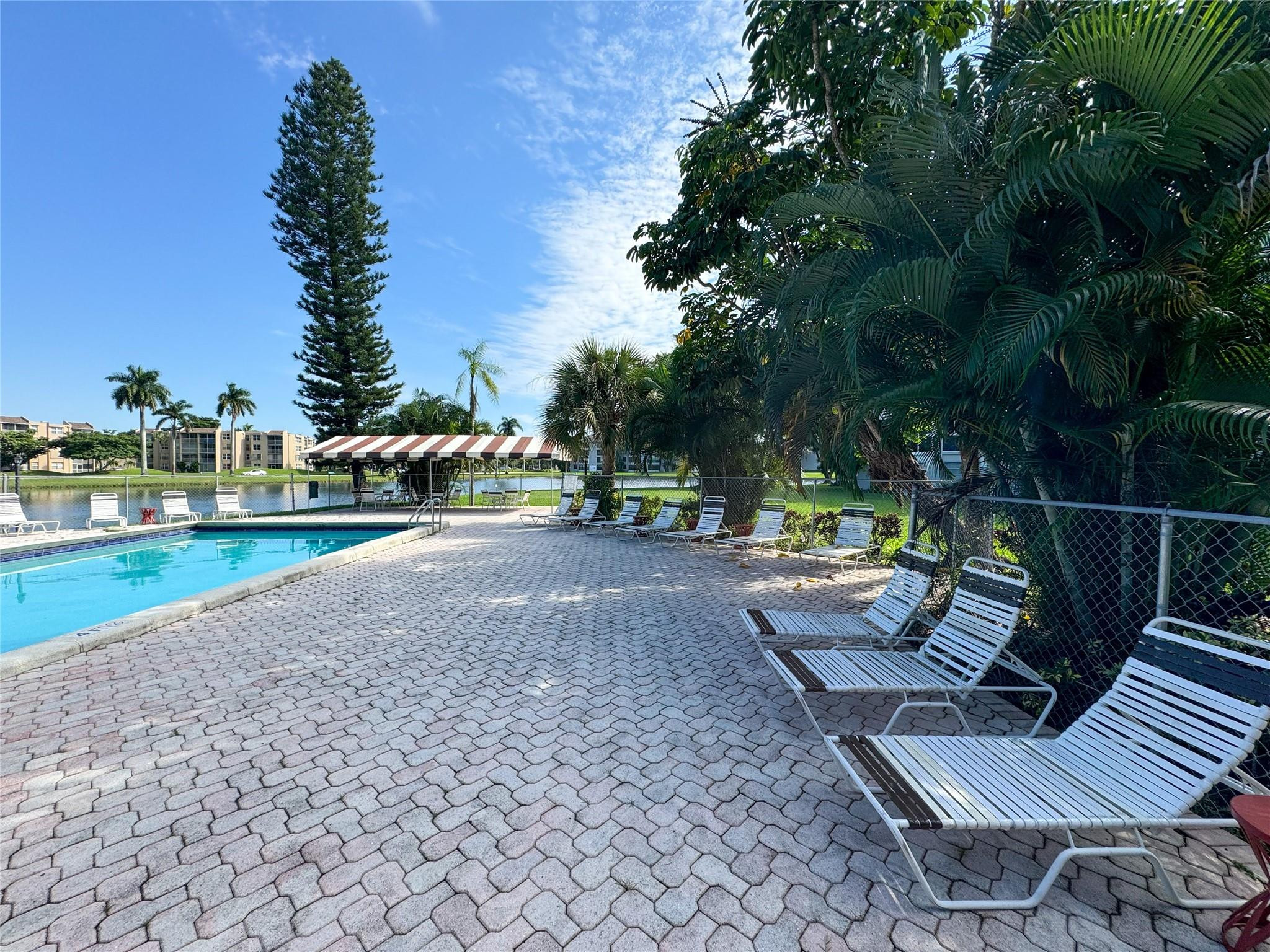 9450 Poinciana Place 311