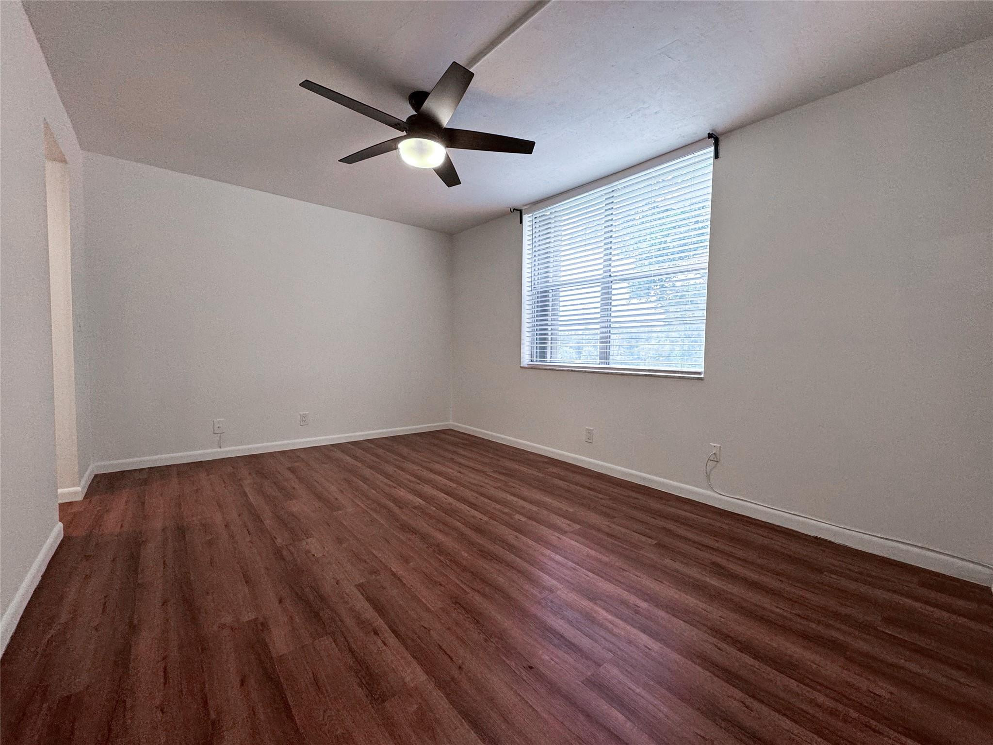 9450 Poinciana Place 311