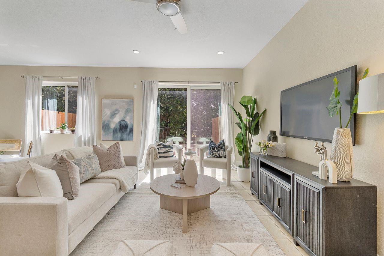 9072 SW 19th Street 9072