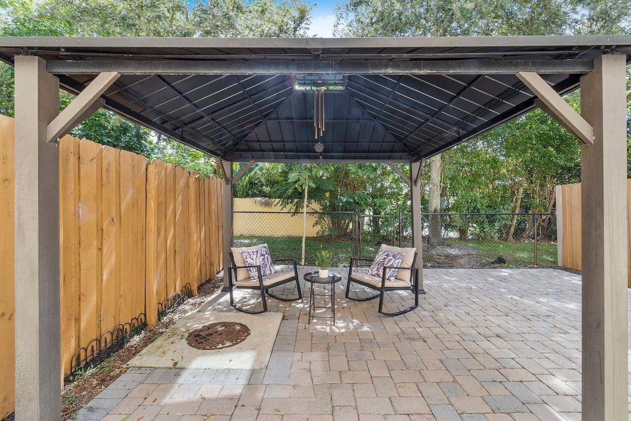 9072 SW 19th Street 9072