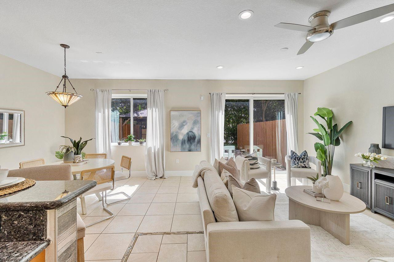 9072 SW 19th Street 9072