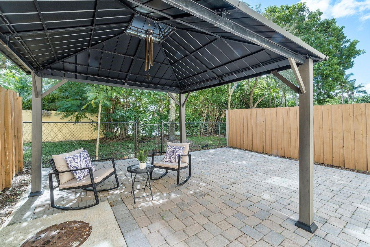 9072 SW 19th Street 9072