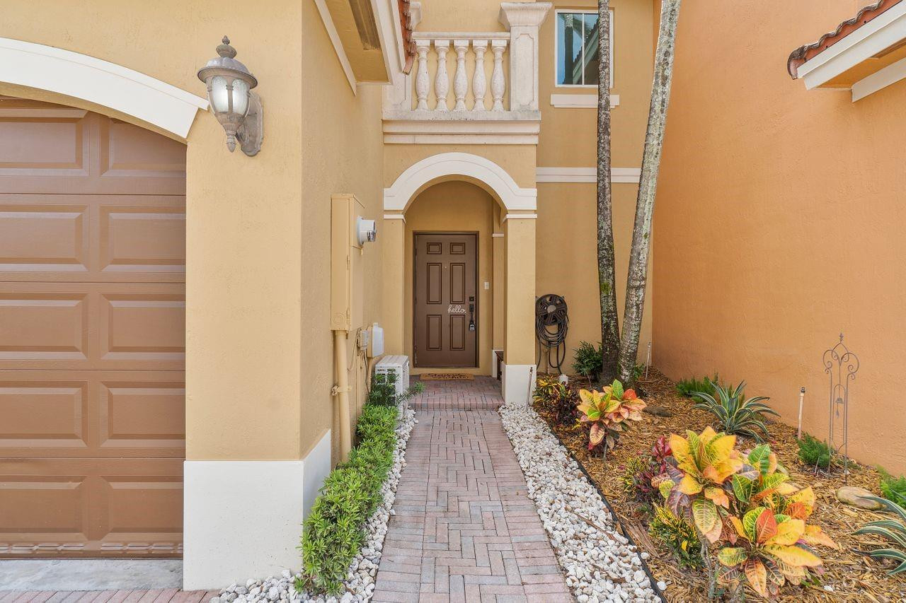 9072 SW 19th Street 9072