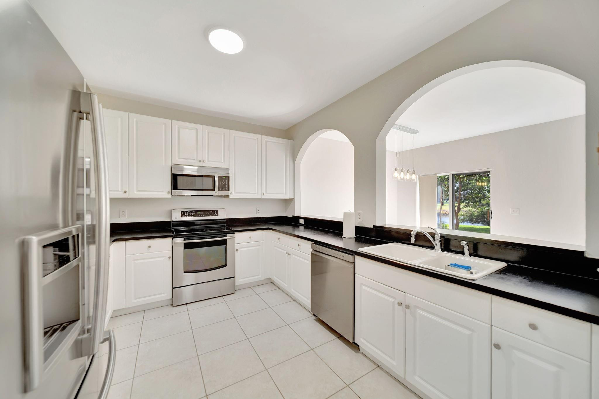 13202 NW 7th Place 13202