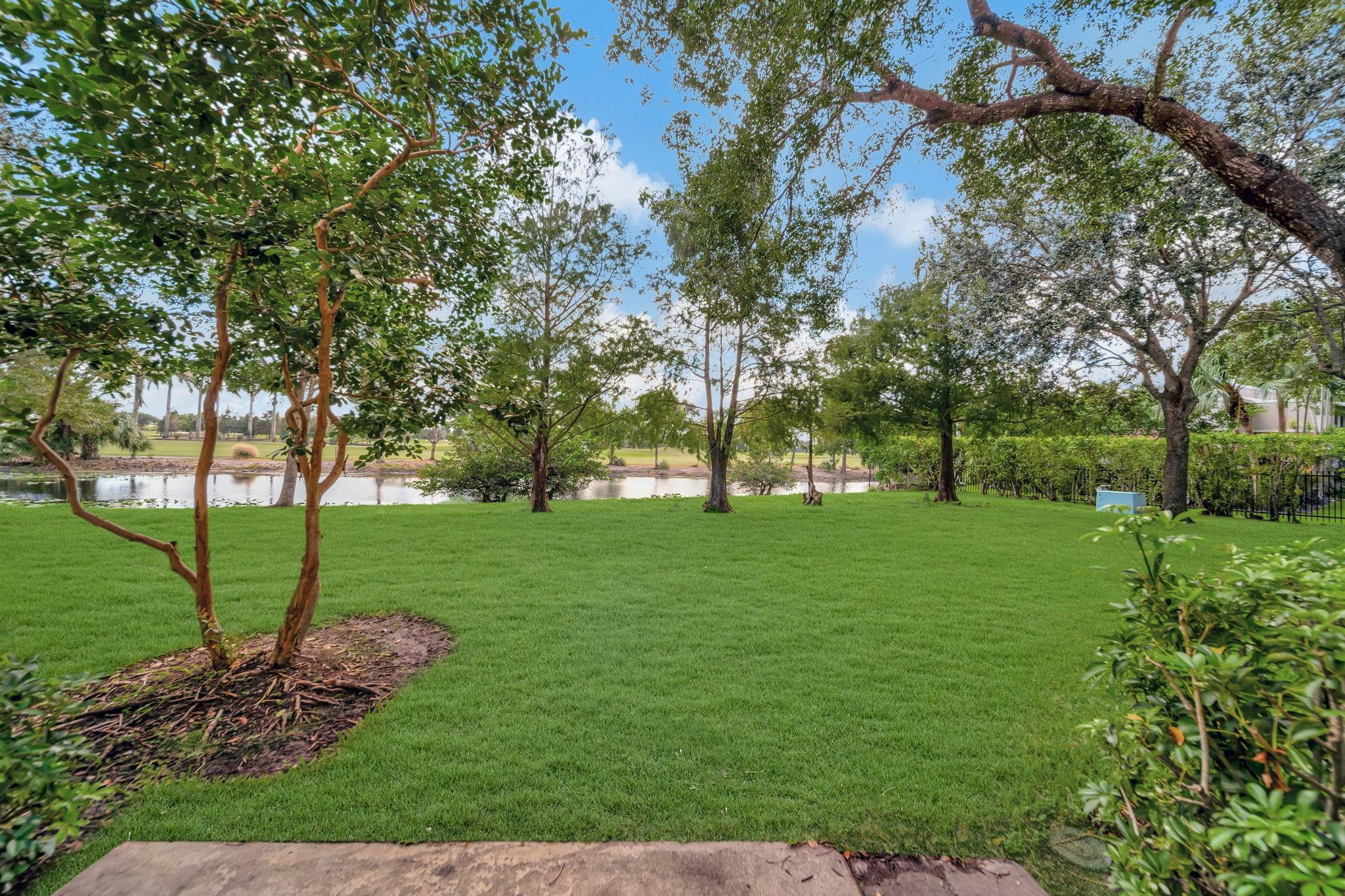 13202 NW 7th Place 13202