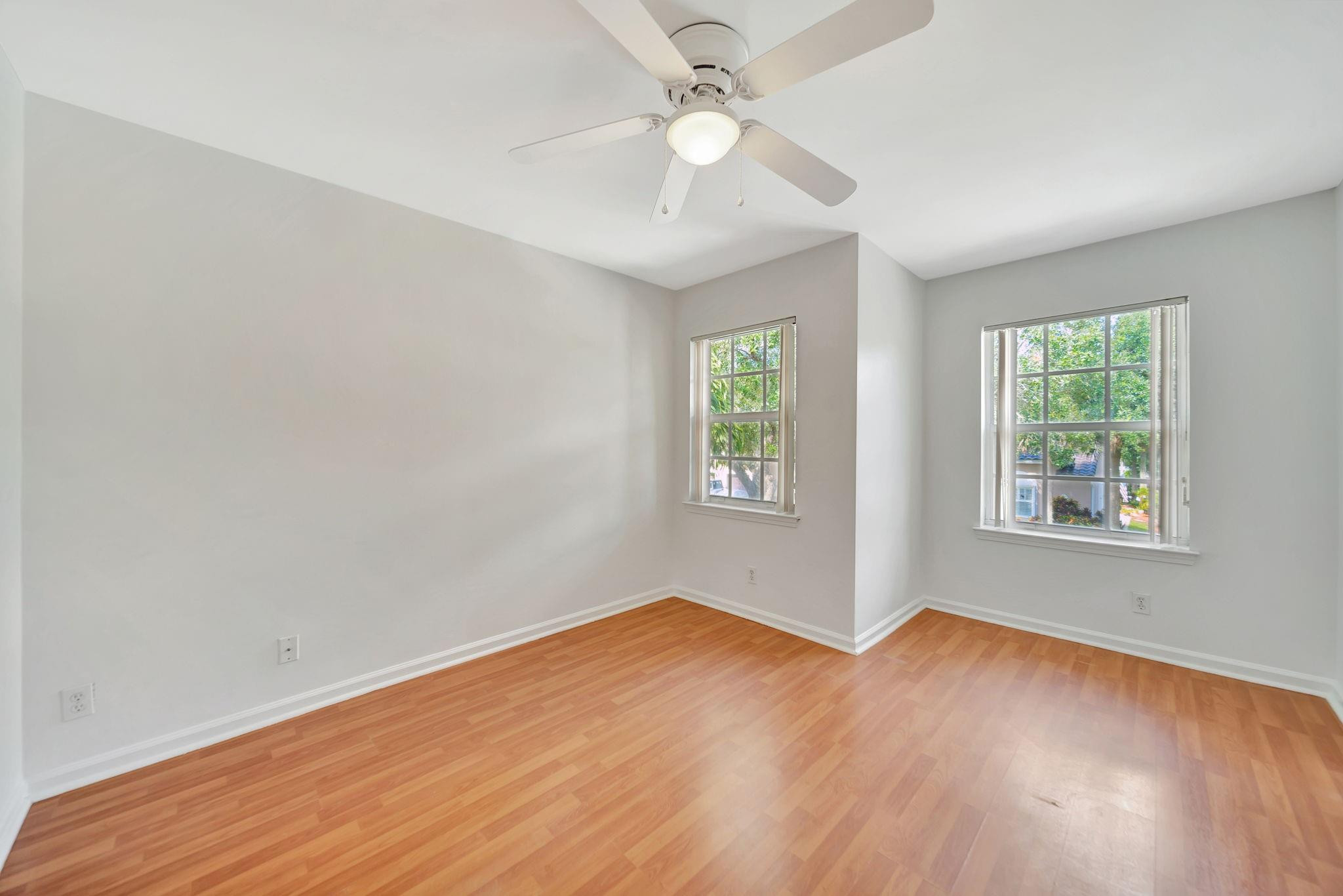 13202 NW 7th Place 13202