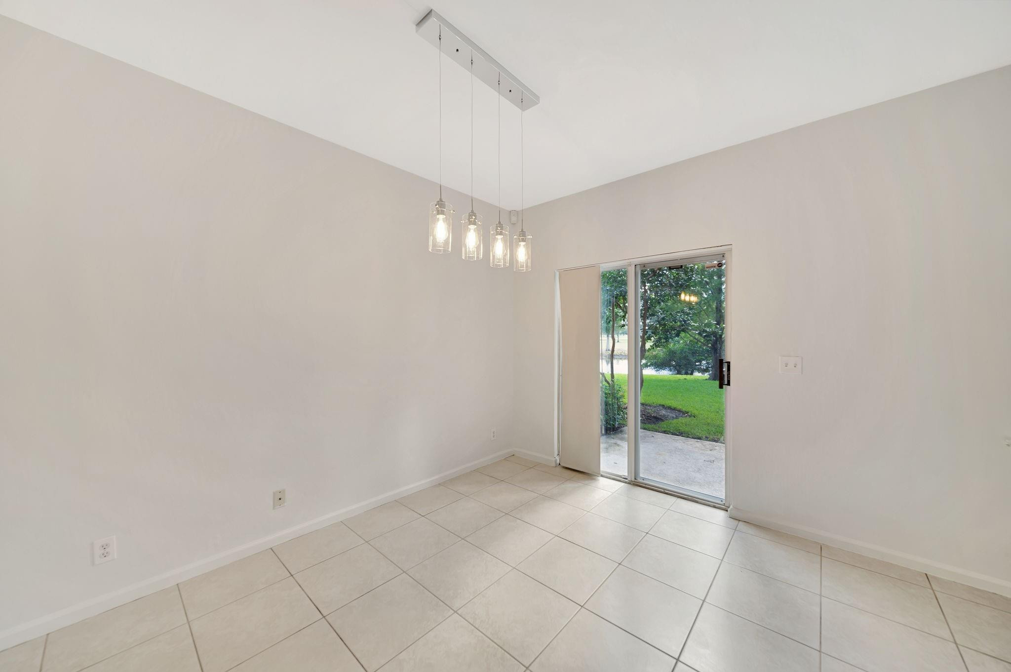 13202 NW 7th Place 13202