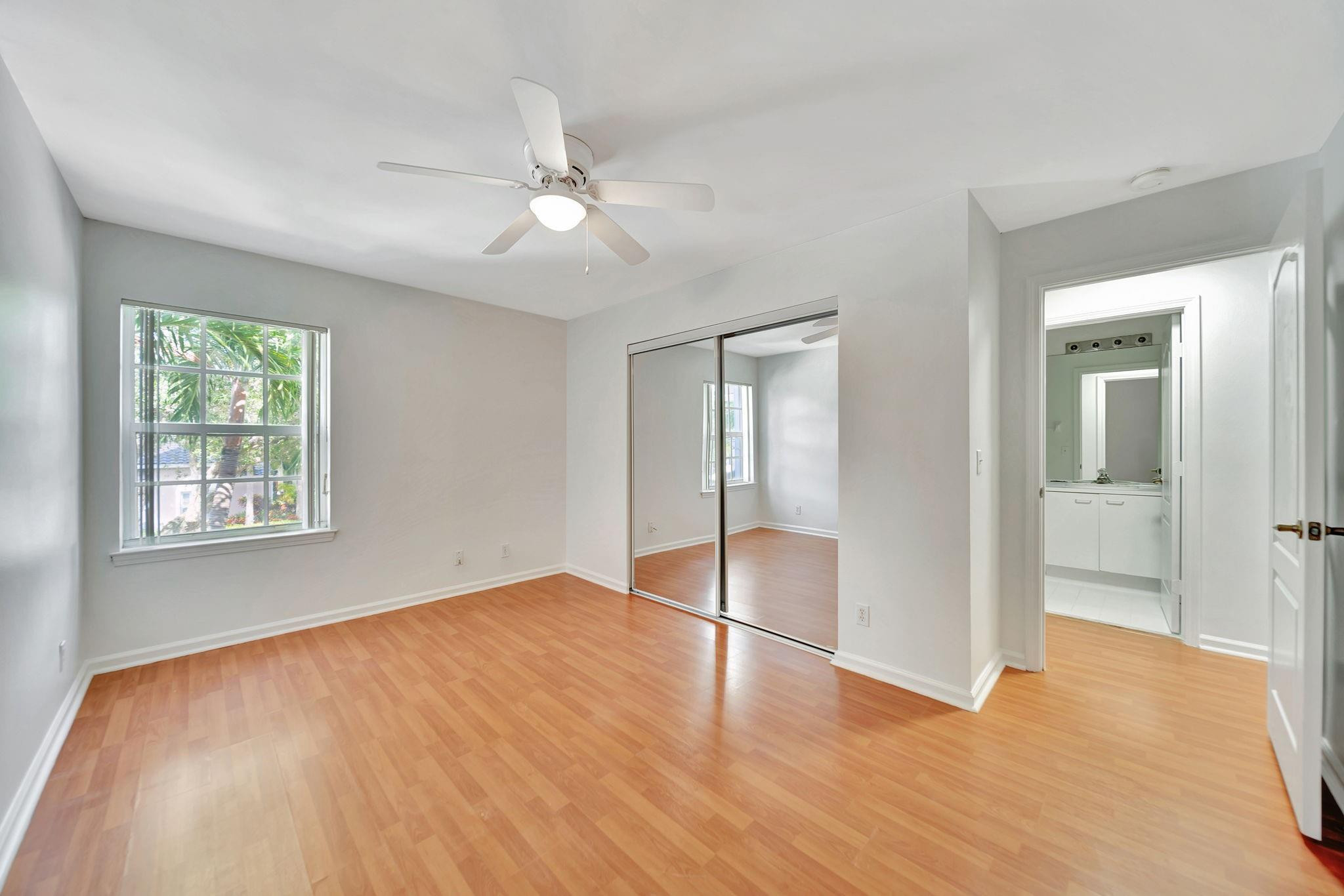 13202 NW 7th Place 13202