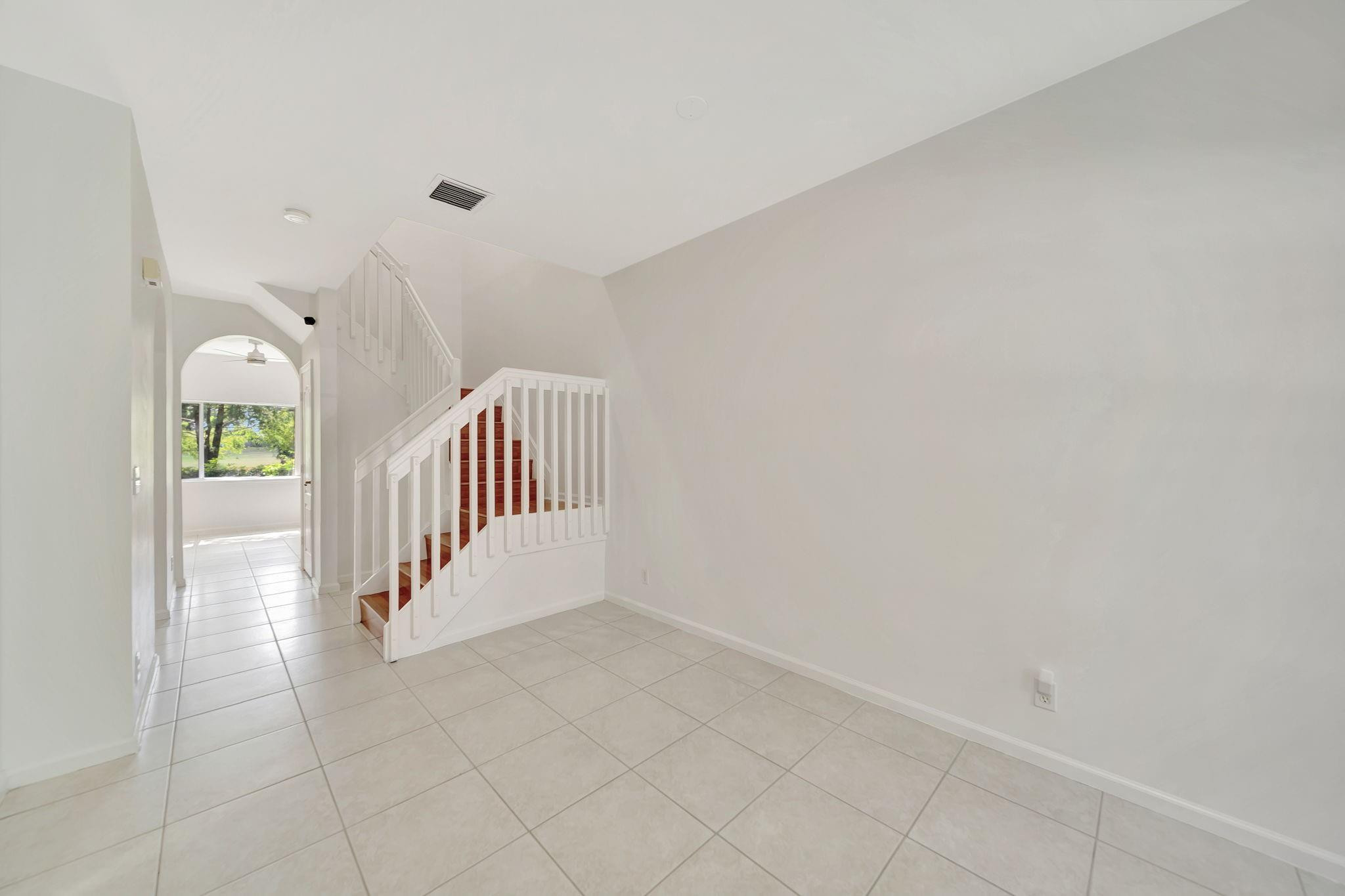 13202 NW 7th Place 13202