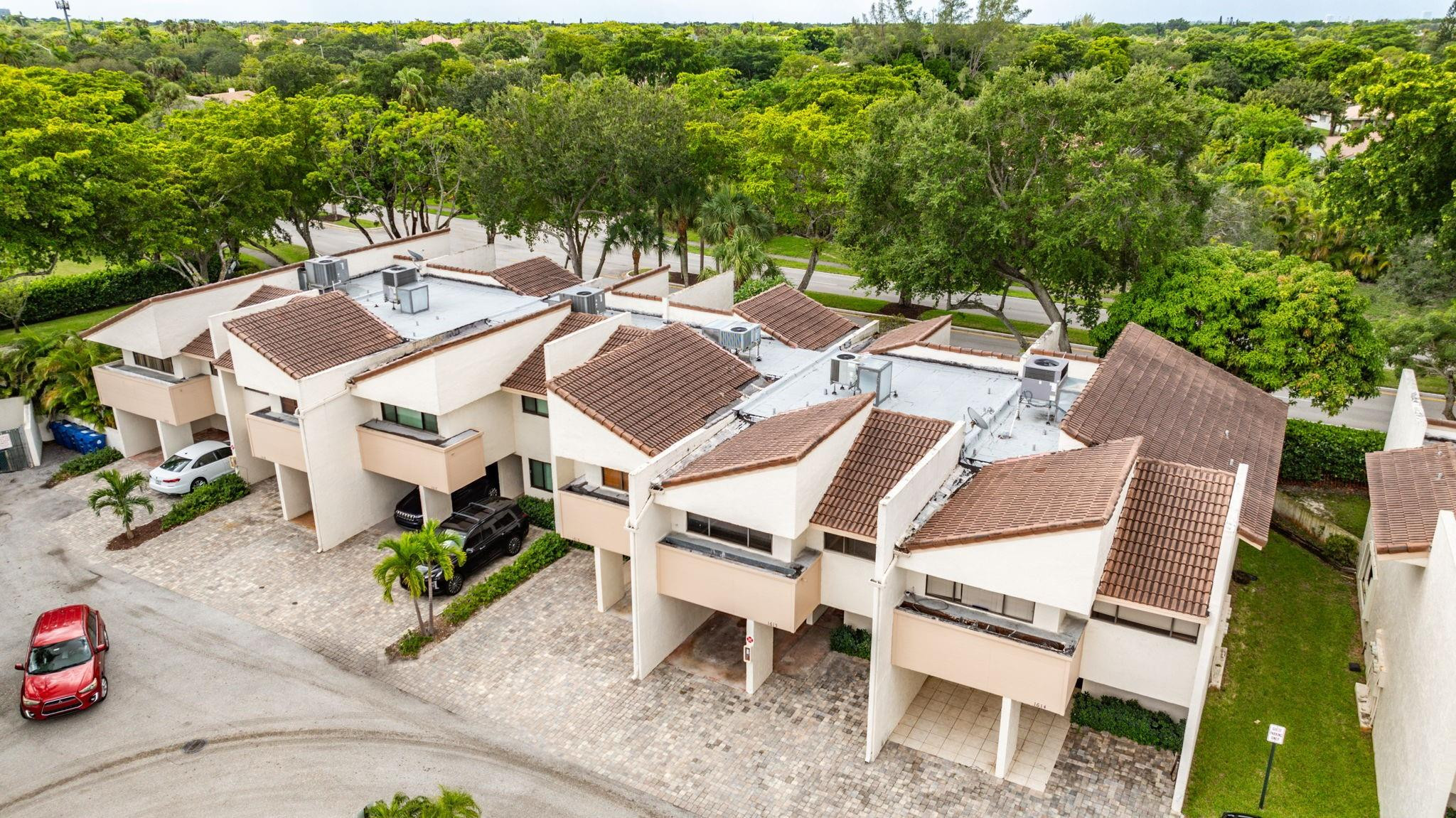 1615 Cypress Pointe Drive 1615