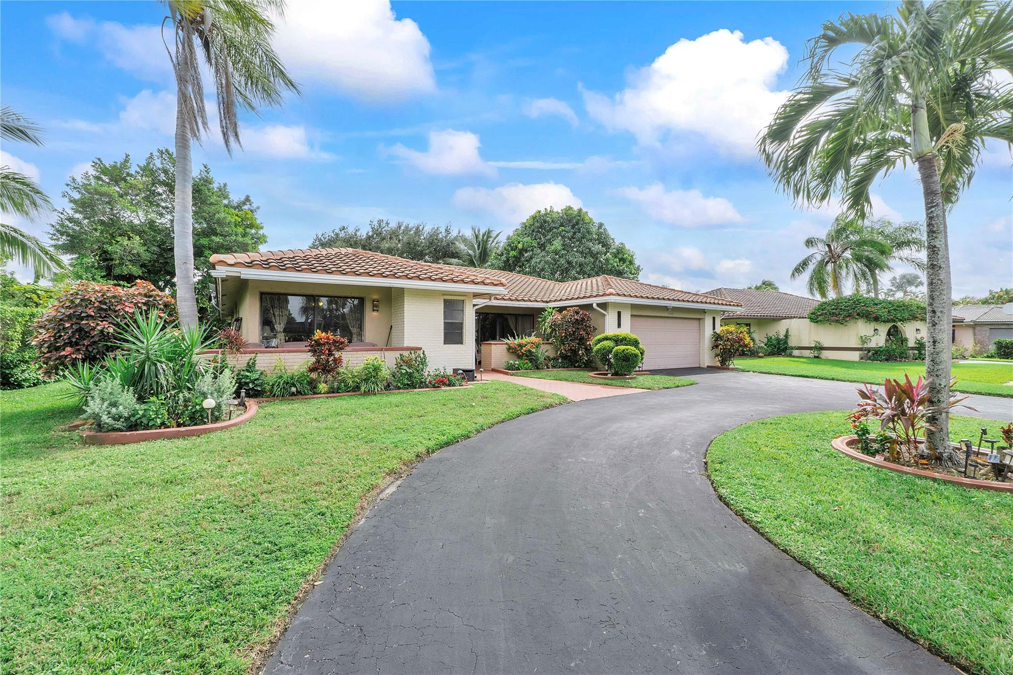 10162 NW 16th Court