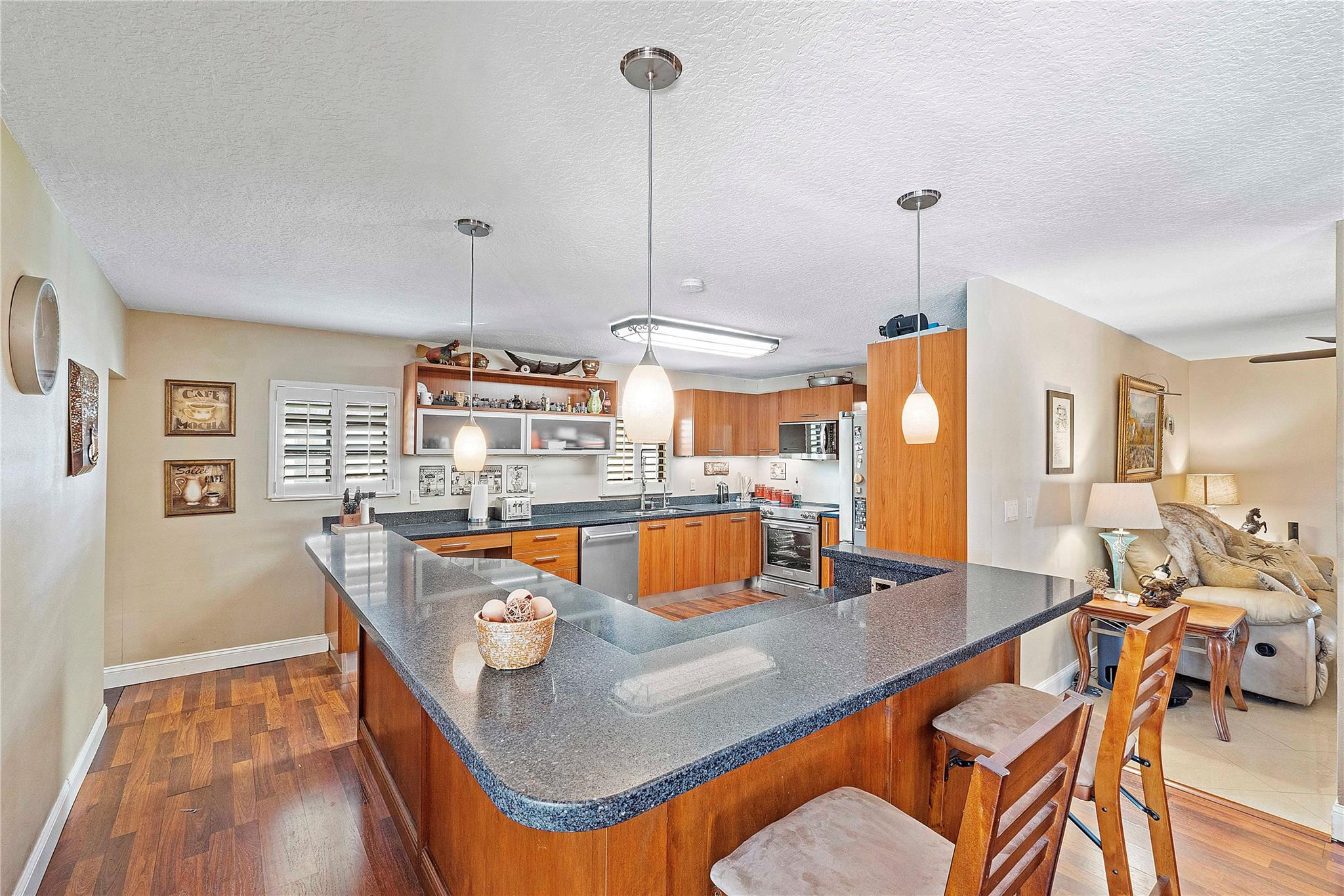 10162 NW 16th Court