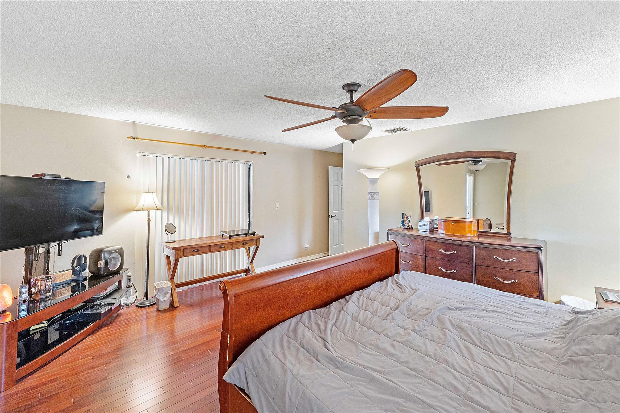 10162 NW 16th Court