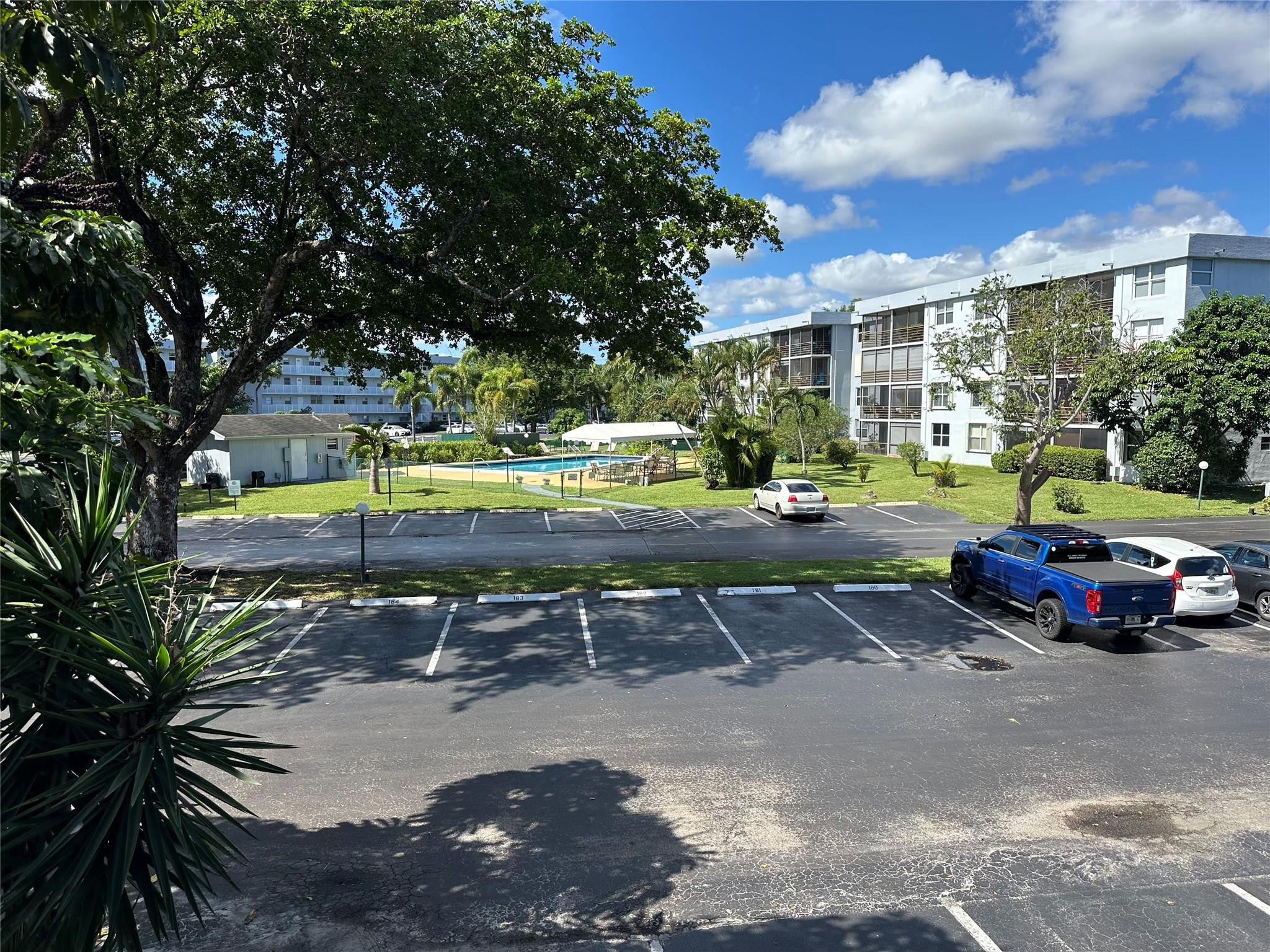 106 Royal Park Drive 2c