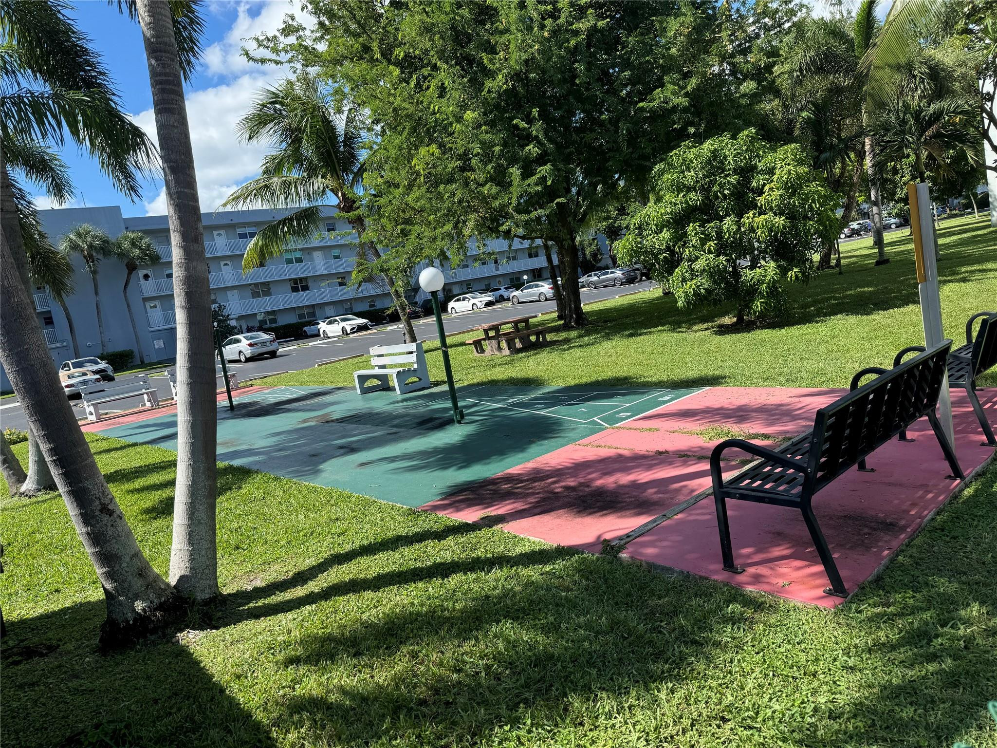 106 Royal Park Drive 2c
