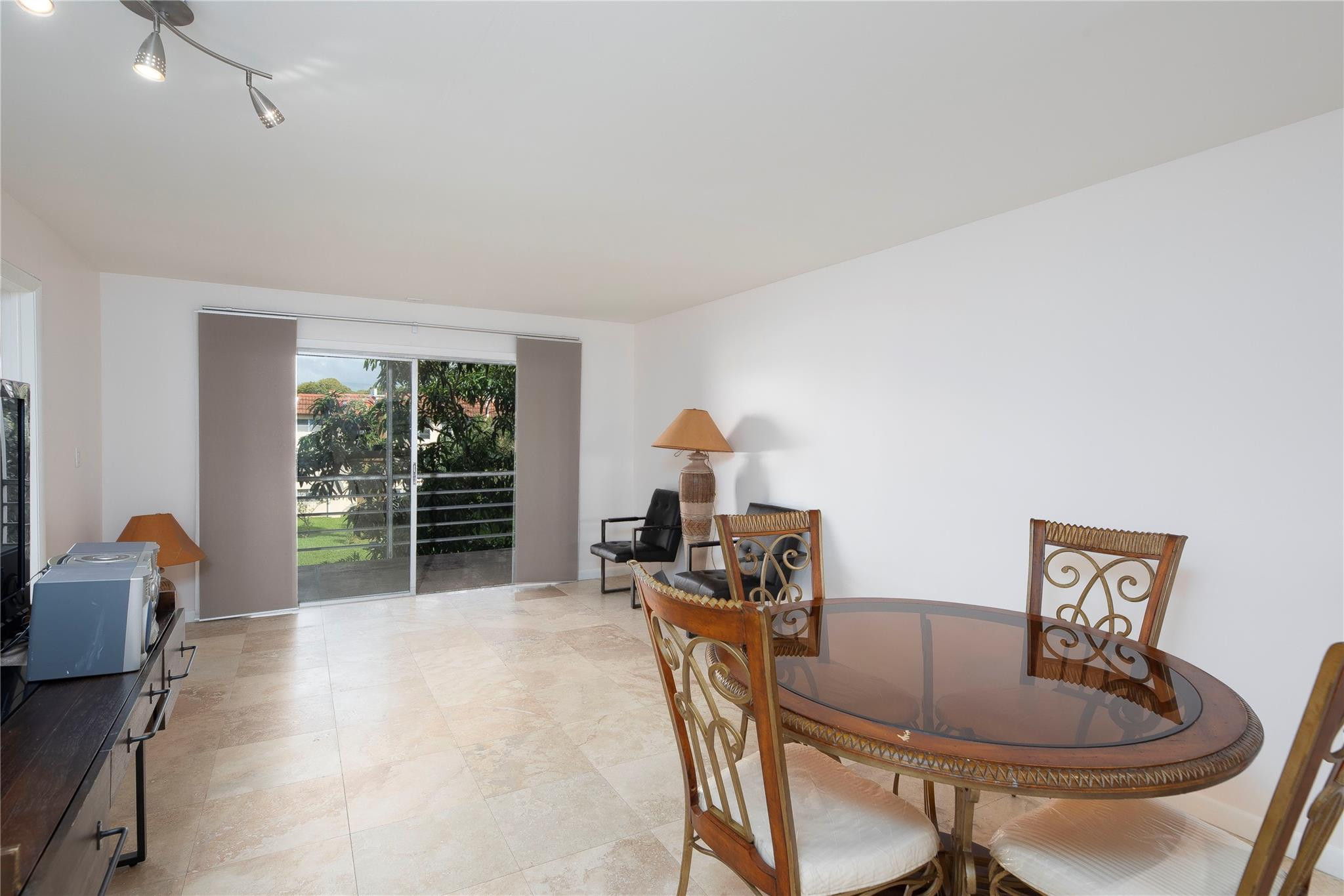 8891 Sunrise Lakes Boulevard Unit: 311
