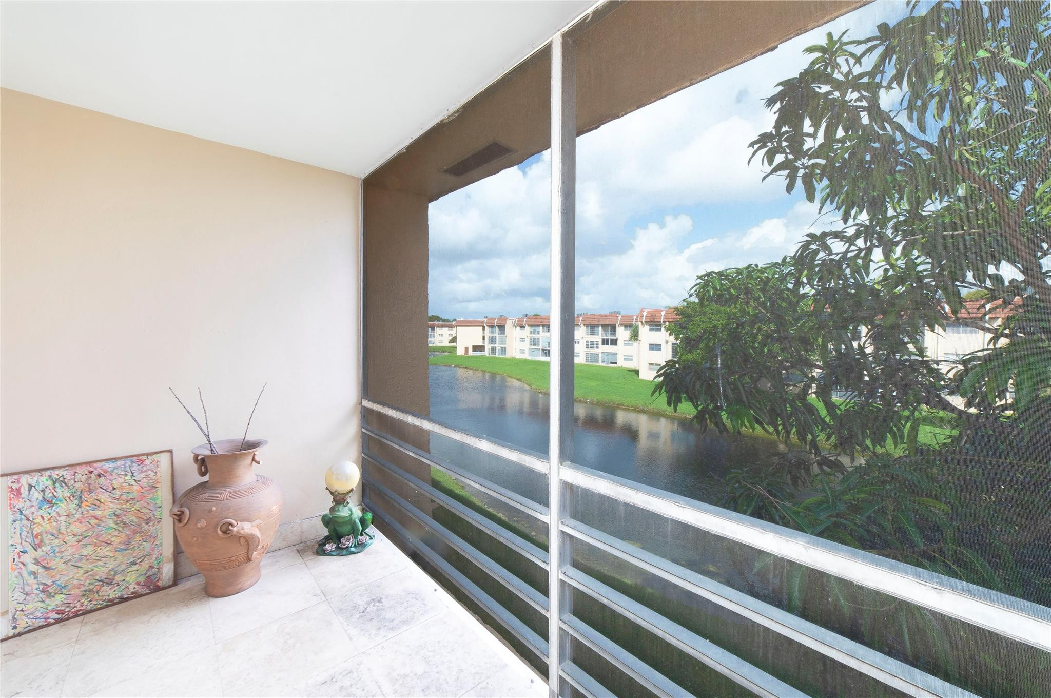 8891 Sunrise Lakes Boulevard Unit: 311