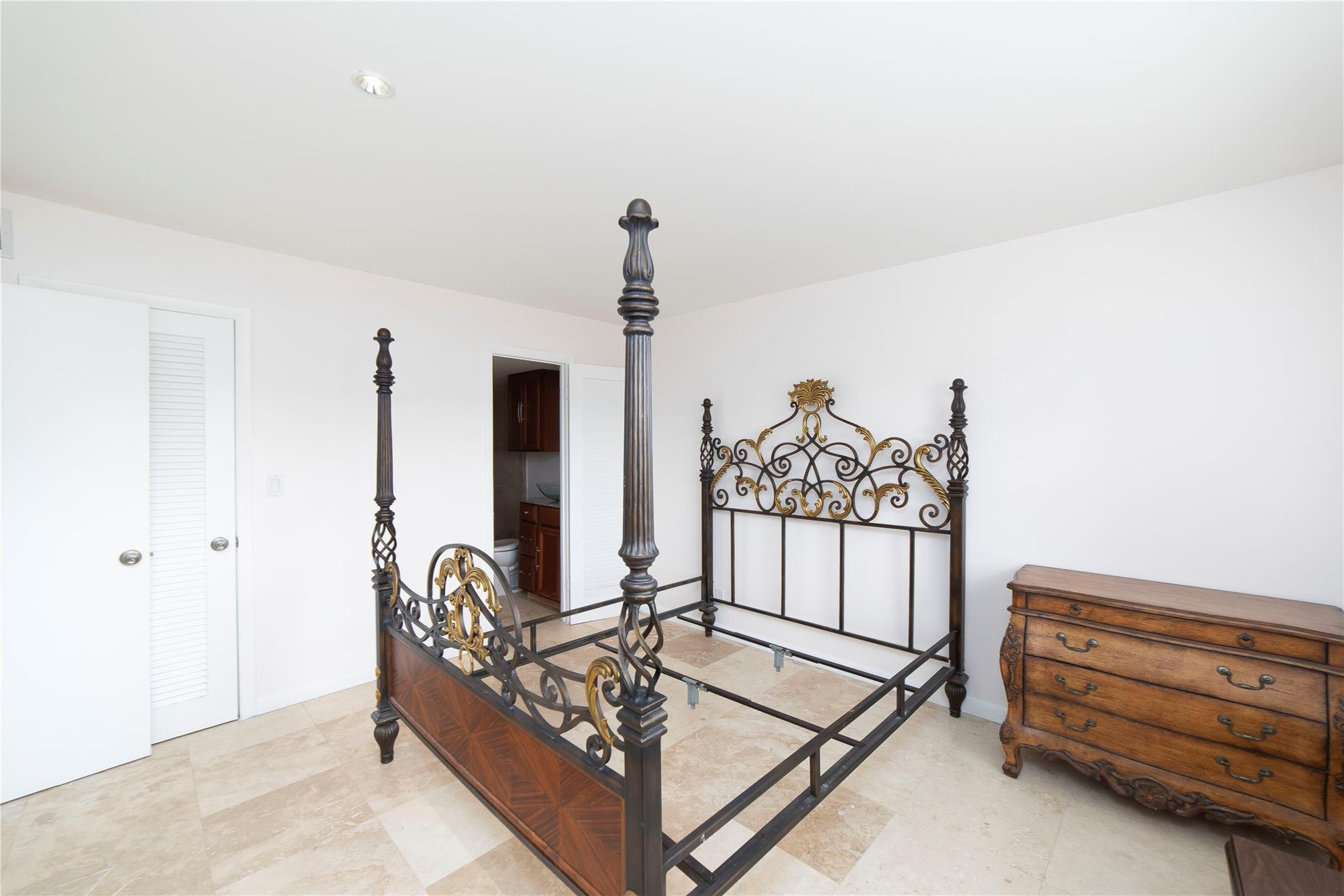 8891 Sunrise Lakes Boulevard Unit: 311