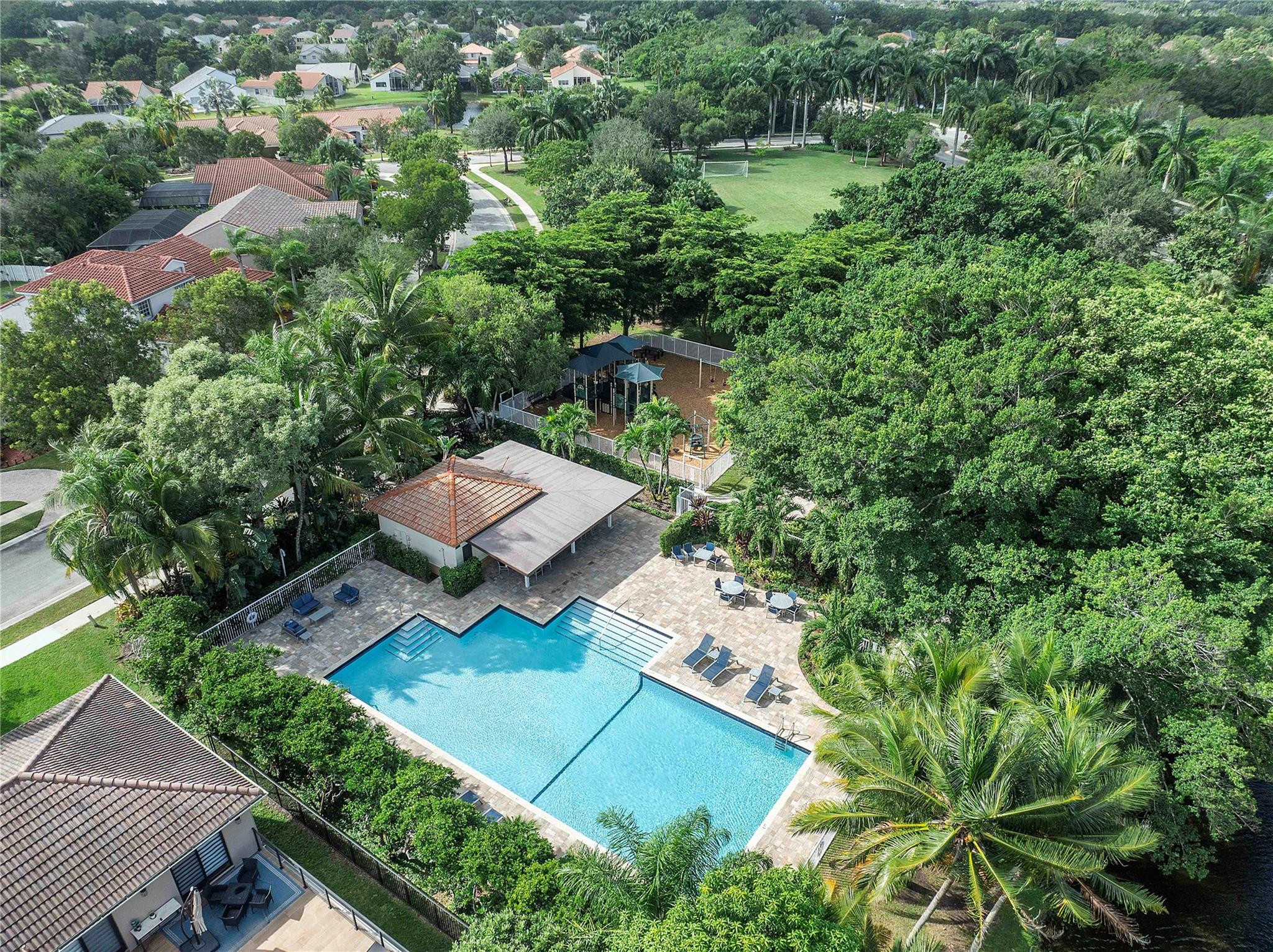 833 Verona Lake Drive