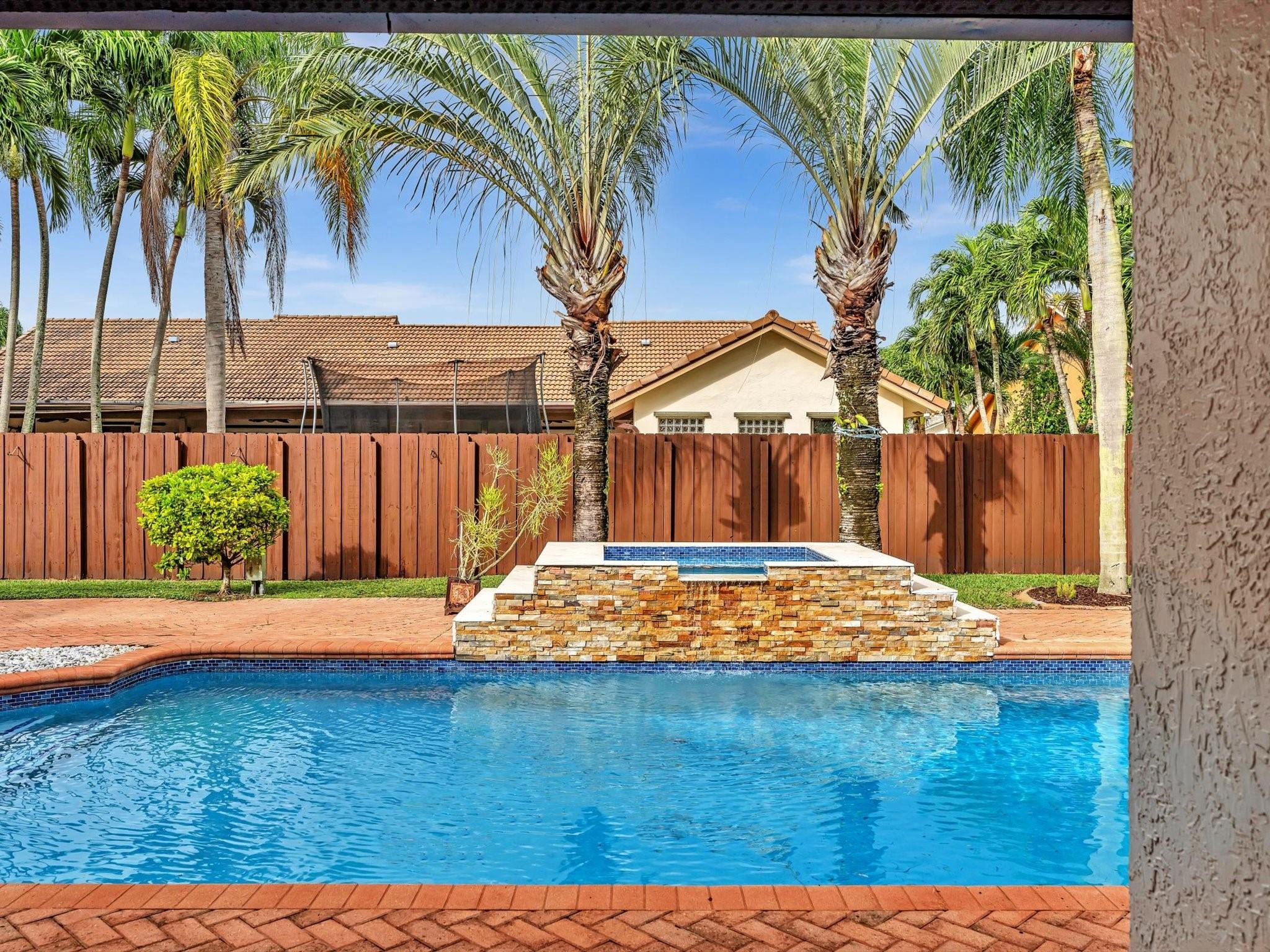 386 NW 111th Avenue
