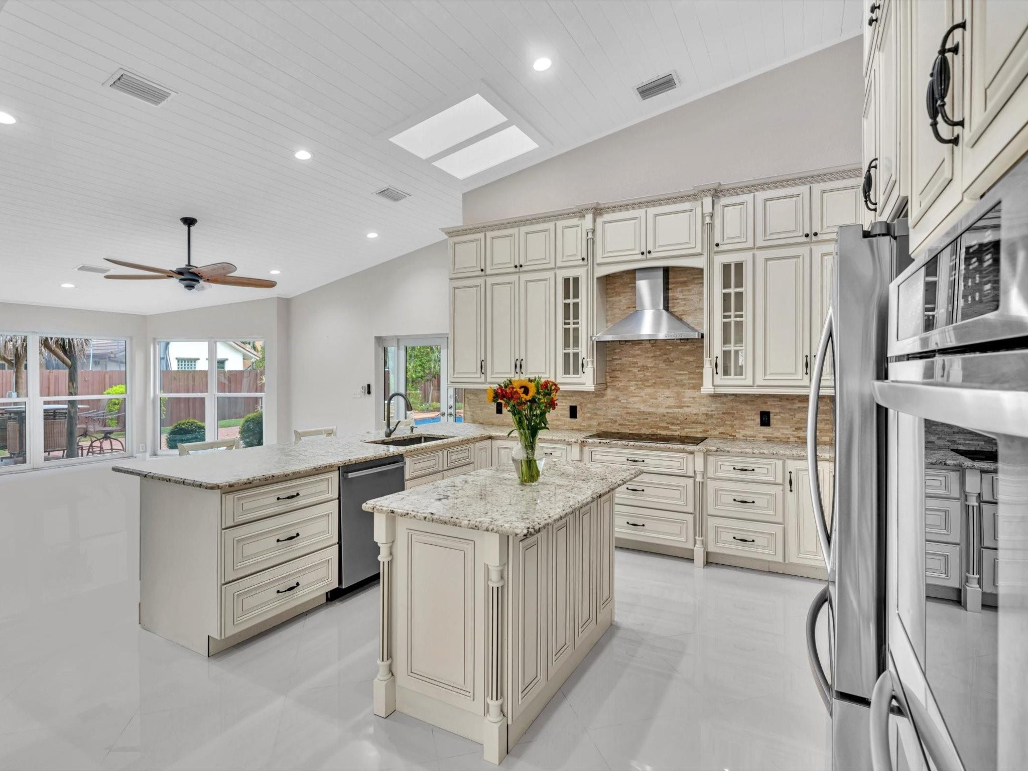 386 NW 111th Avenue