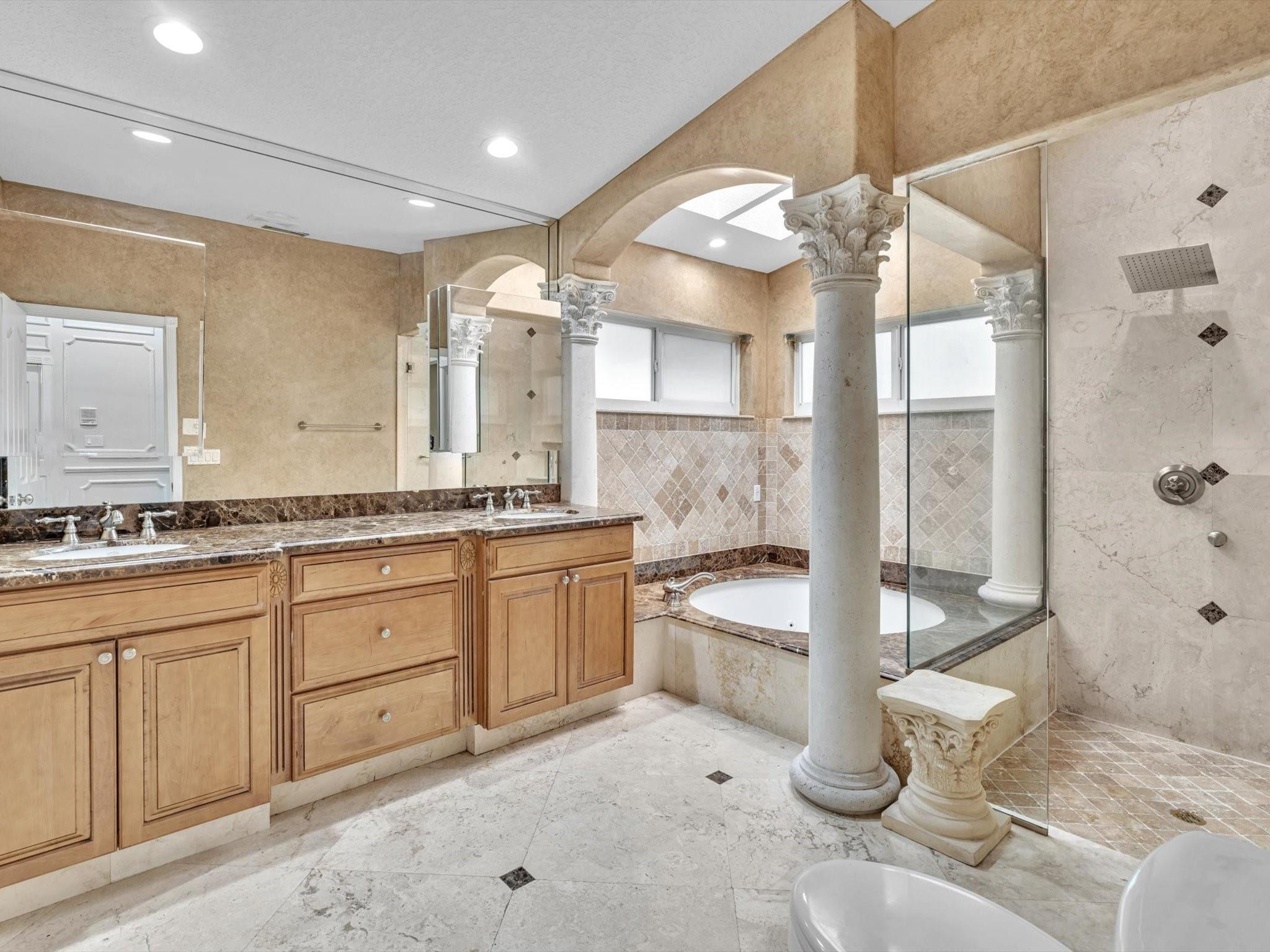 386 NW 111th Avenue