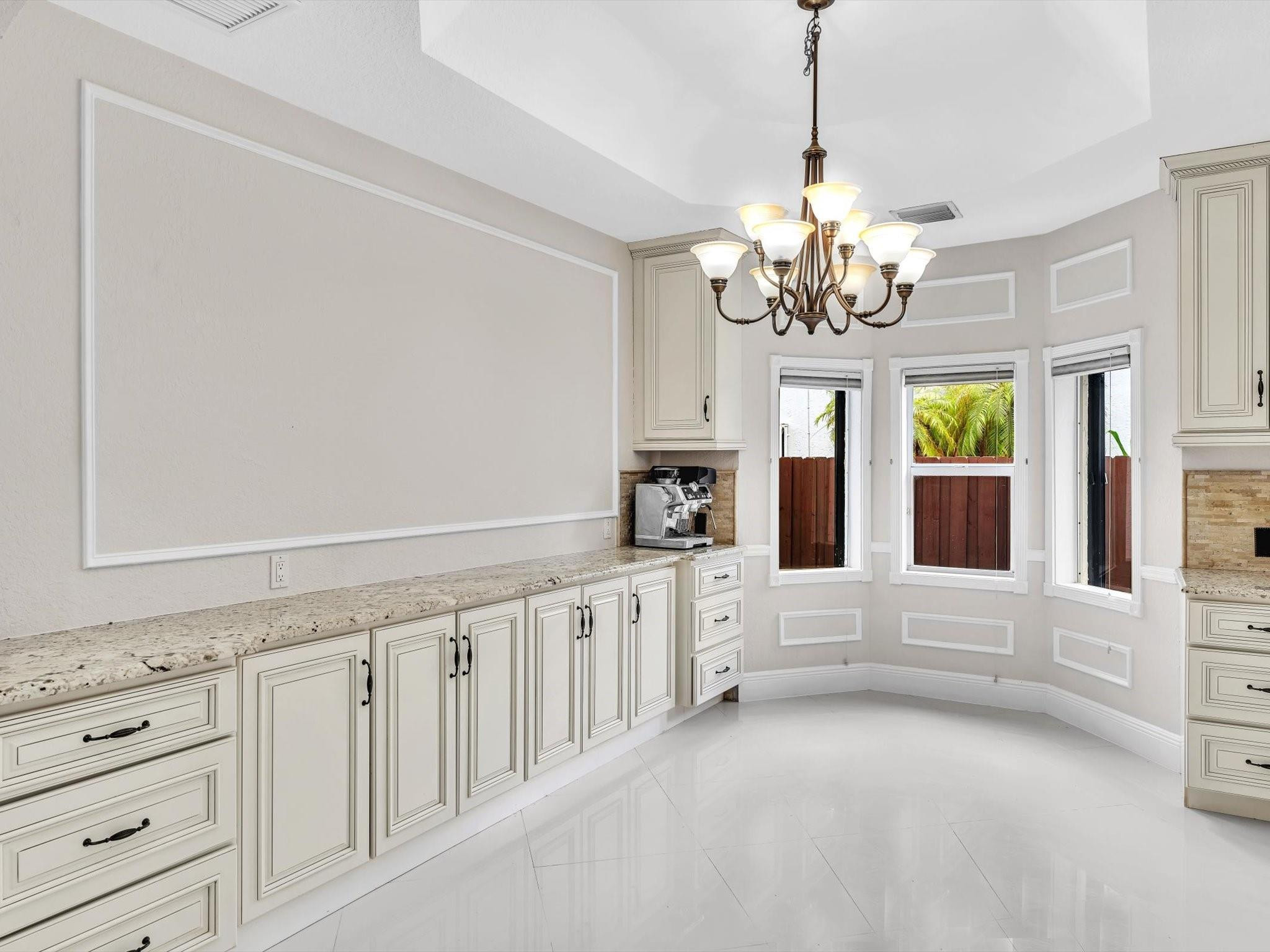 386 NW 111th Avenue
