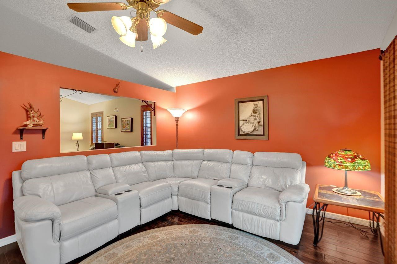 7600 NW 28th Street