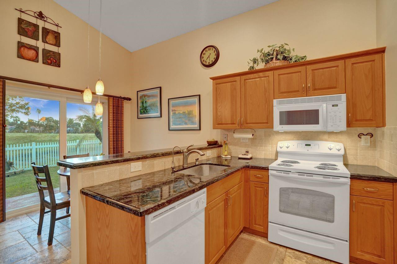 7600 NW 28th Street