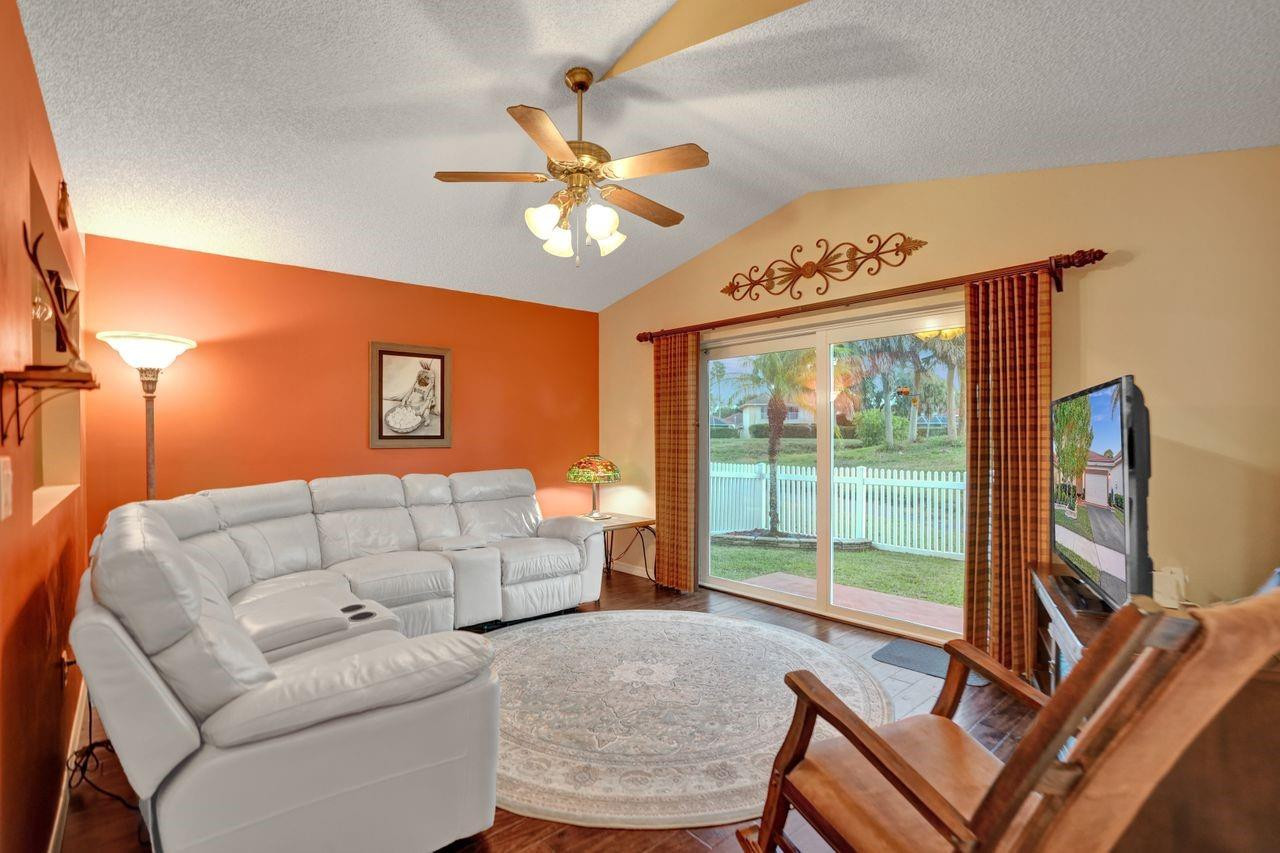 7600 NW 28th Street