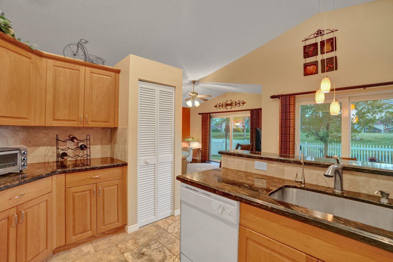 7600 NW 28th Street