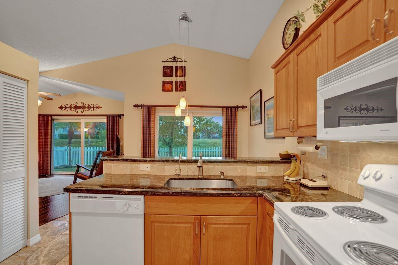 7600 NW 28th Street