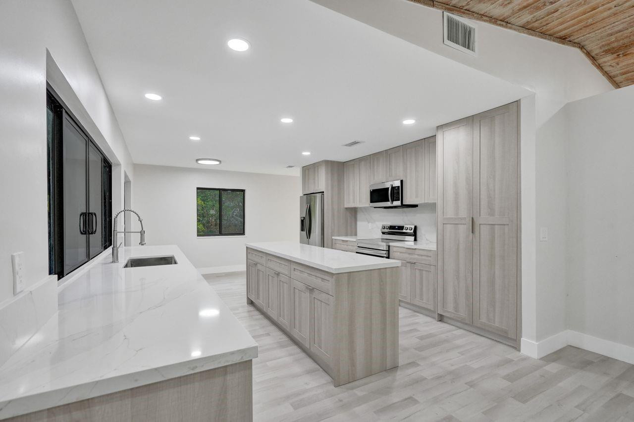 1227 NW 111th Avenue