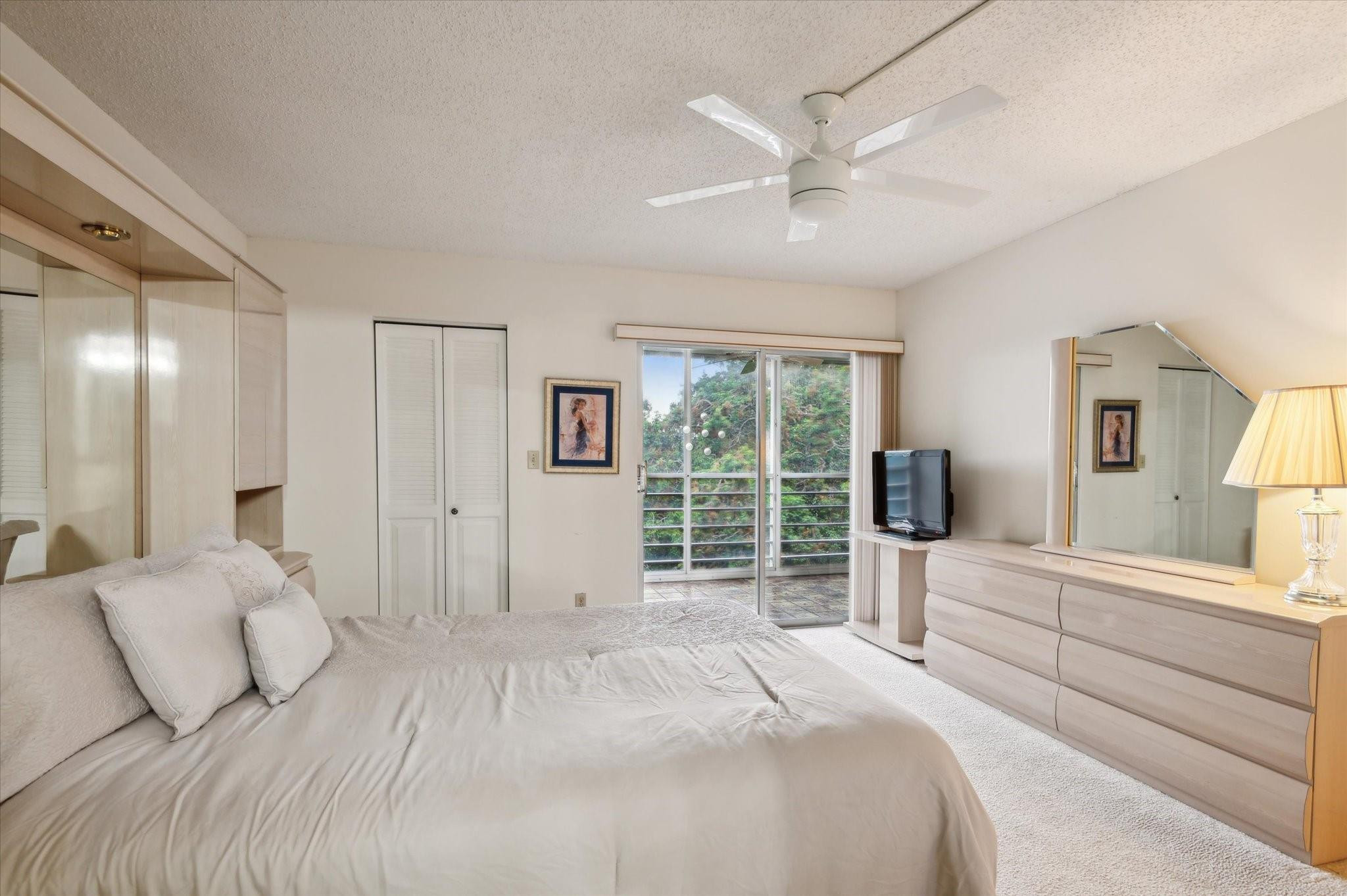 3002 Portofino Isle C4